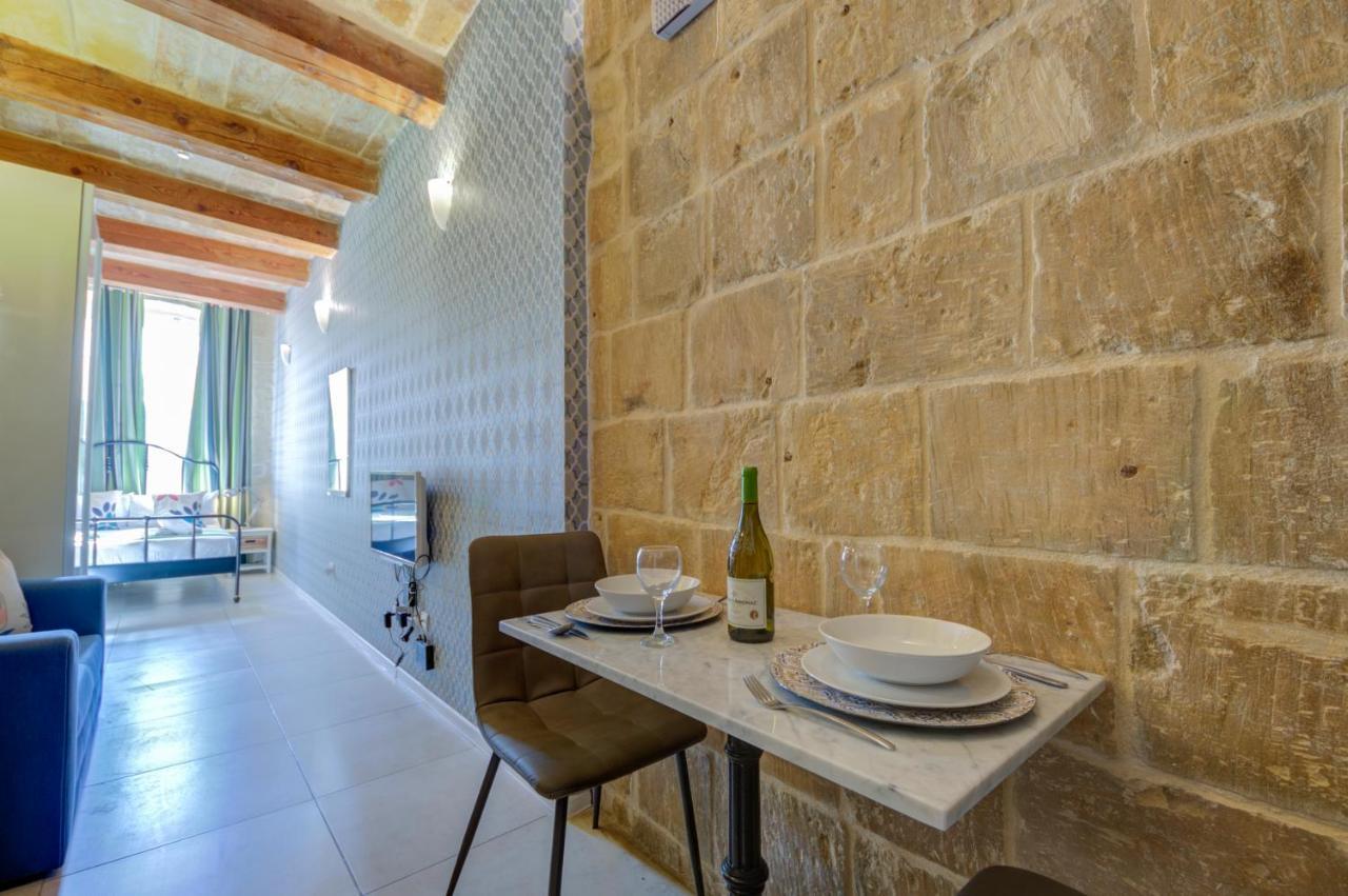 Tritoni Harbour Suites - La Valeta Exterior foto