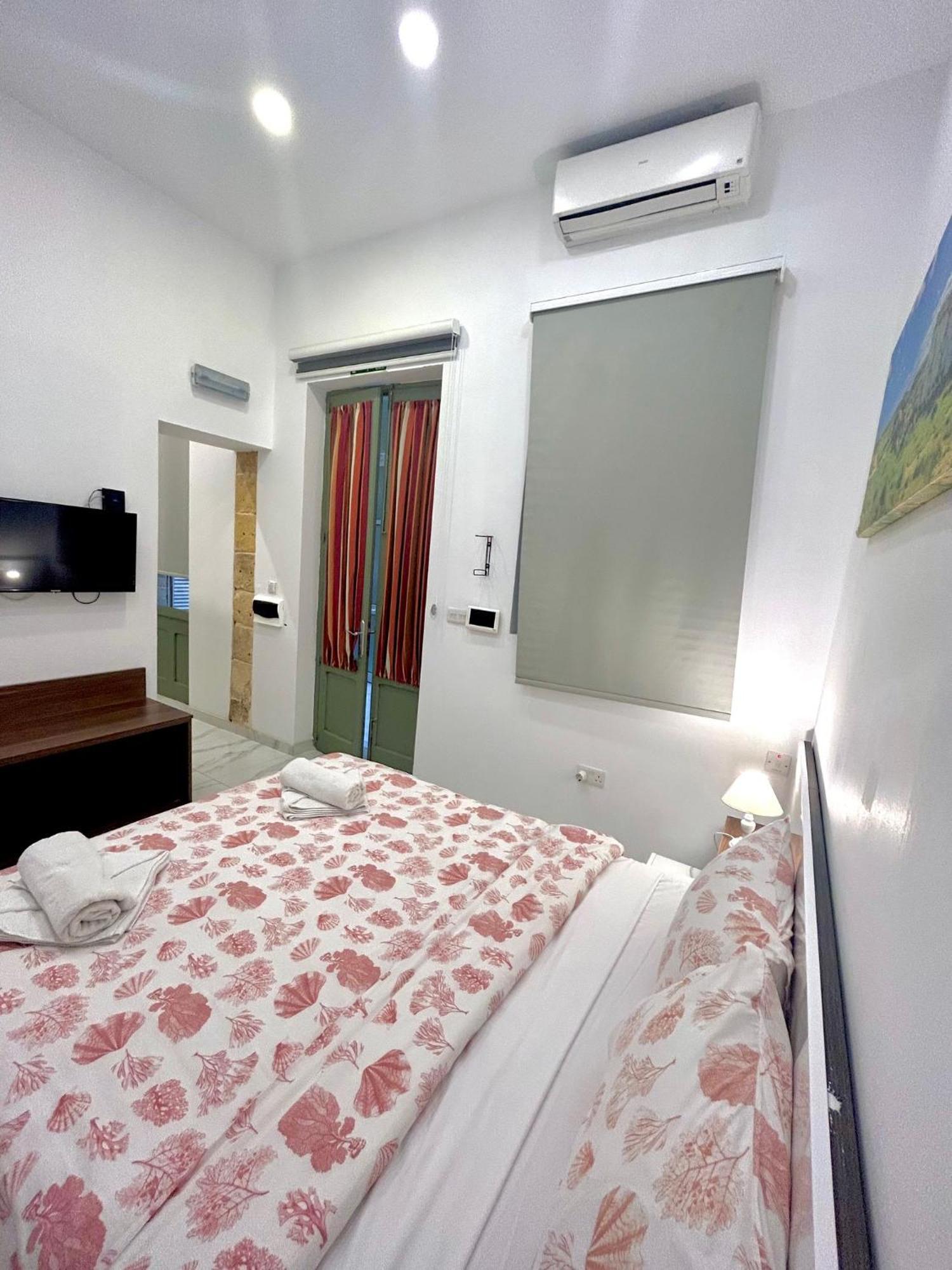 Tritoni Harbour Suites - La Valeta Exterior foto