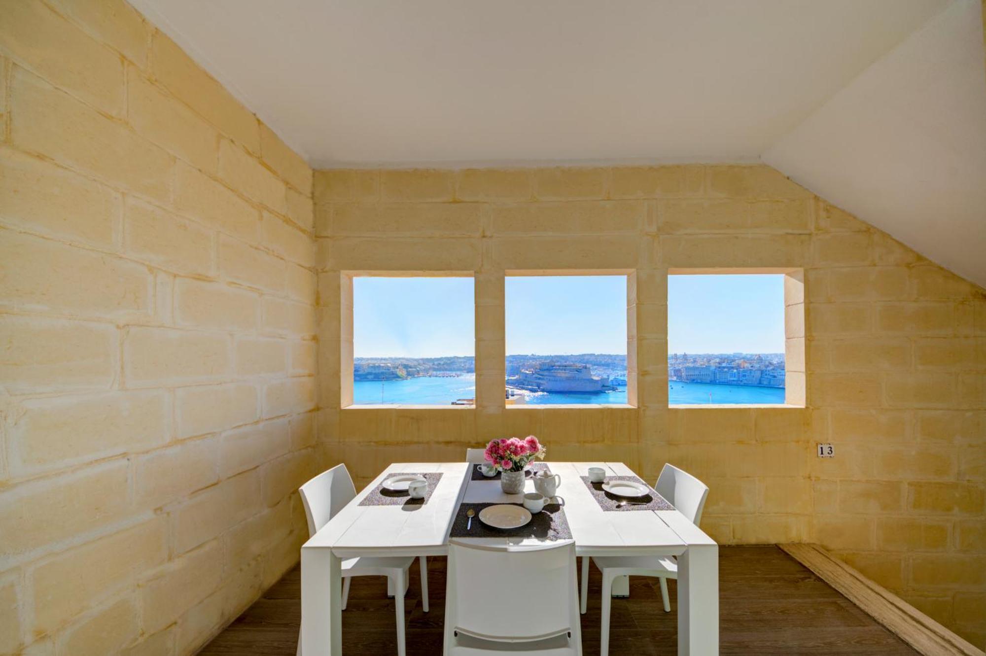 Tritoni Harbour Suites - La Valeta Exterior foto